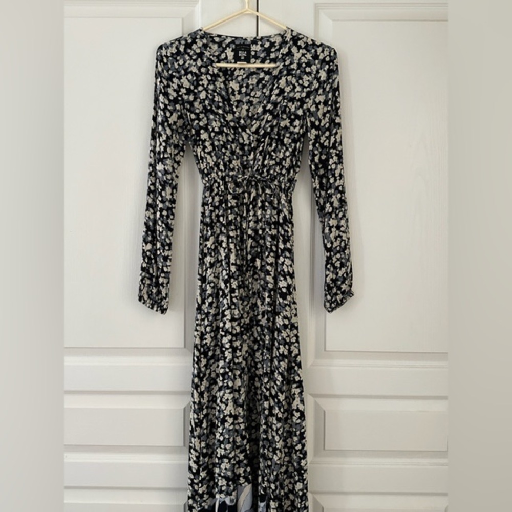 Billabong Button-Up Maxi Dress XS Black Floral Tie Waist Long Sleeve